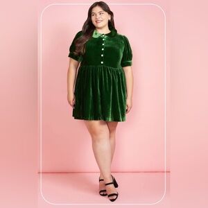 NWT Modcloth “Such a Stunner”Emerald Green Velvet Dress